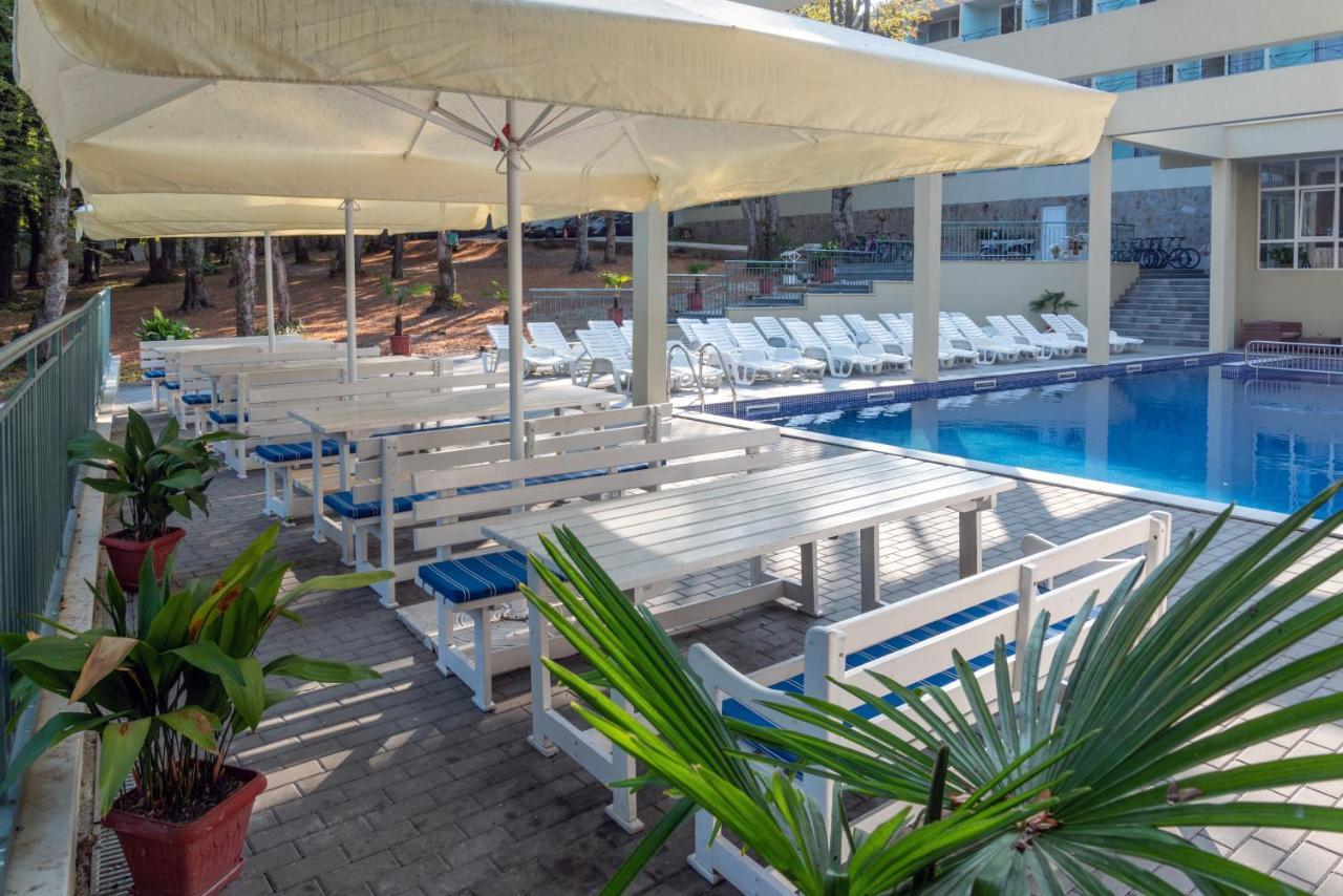 Ariana Hotel Kiten  Exterior foto